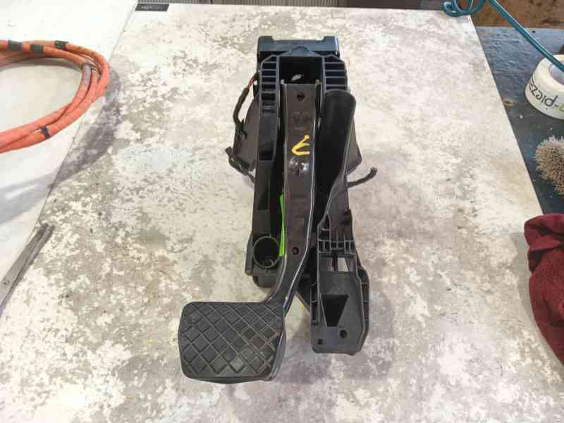 Recambio de pedal freno para skoda octavia iv (nx3, nn3, pv3) 1.5 tsi referencia OEM IAM   