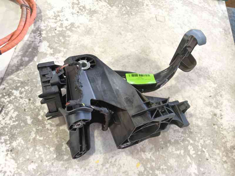 Recambio de pedal freno para skoda octavia iv (nx3, nn3, pv3) 1.5 tsi referencia OEM IAM   