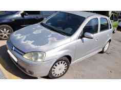 opel corsa c (x01) del año 2001