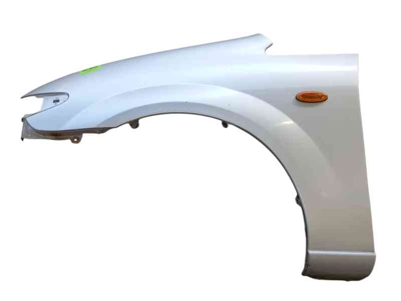 Recambio de aleta delantera izquierda para mazda premacy (cp) 2.0 td referencia OEM IAM C10052211J  