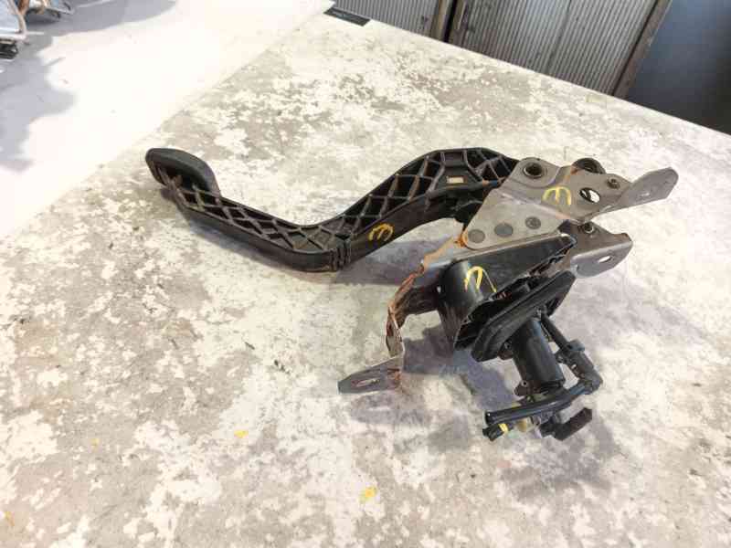Recambio de pedal freno para mazda 3 hatchback (bp) 2.0 skyactiv-g (bp5h, bp6h) referencia OEM IAM   