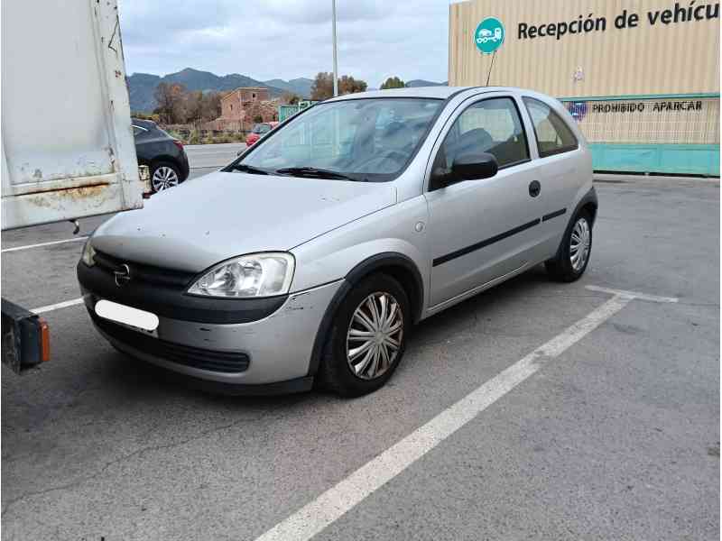opel corsa c (x01) del año 2002