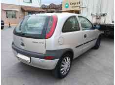 opel corsa c (x01) del año 2002 2