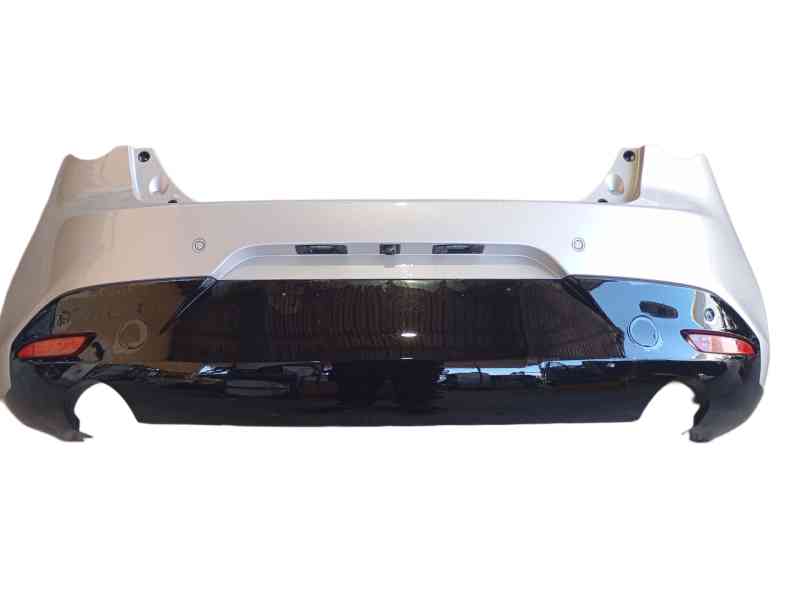 Recambio de paragolpes trasero para mazda 3 hatchback (bp) 2.0 skyactiv-g (bp5h, bp6h) referencia OEM IAM   