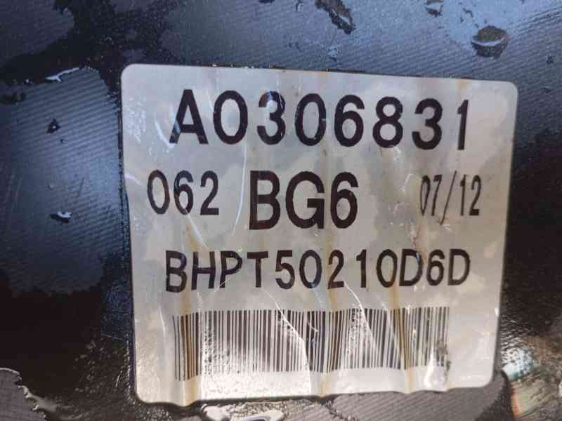 Recambio de paragolpes trasero para mazda 3 hatchback (bp) 2.0 skyactiv-g (bp5h, bp6h) referencia OEM IAM   