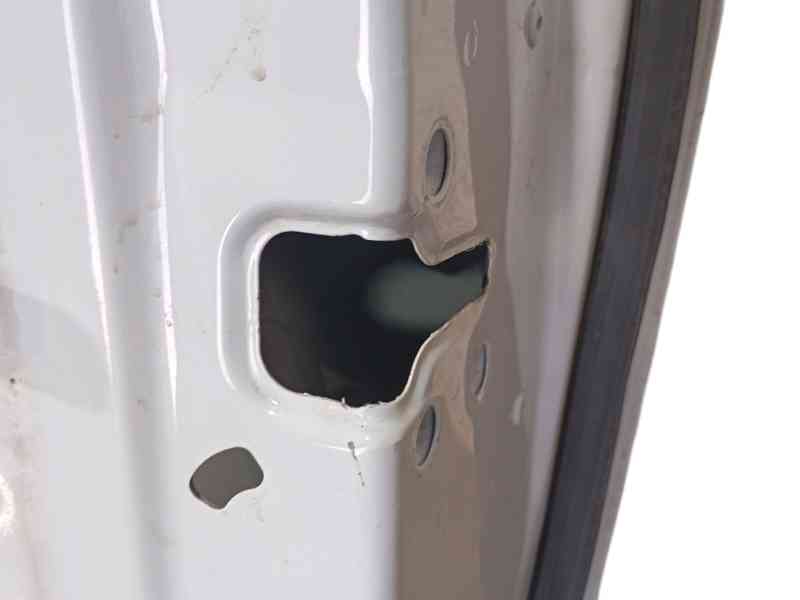 Recambio de puerta trasera derecha para renault megane iii hatchback (bz0/1_, b3_) 1.5 dci referencia OEM IAM 821006014R  