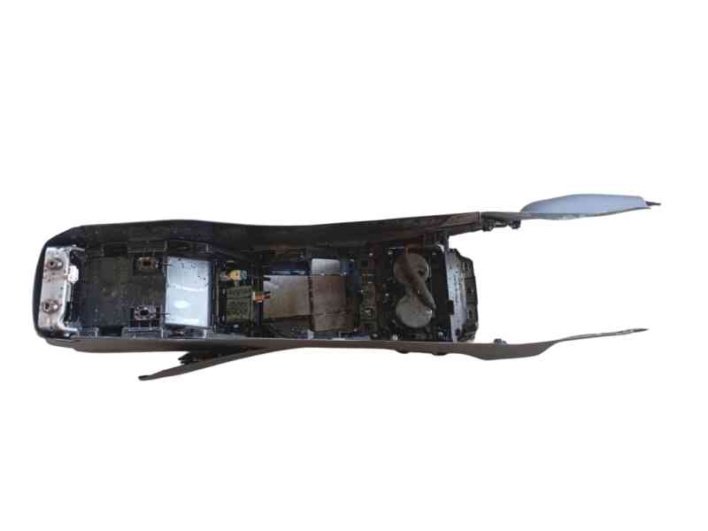 Recambio de apoyabrazos central para mazda 3 hatchback (bp) 2.0 skyactiv-g (bp5h, bp6h) referencia OEM IAM   