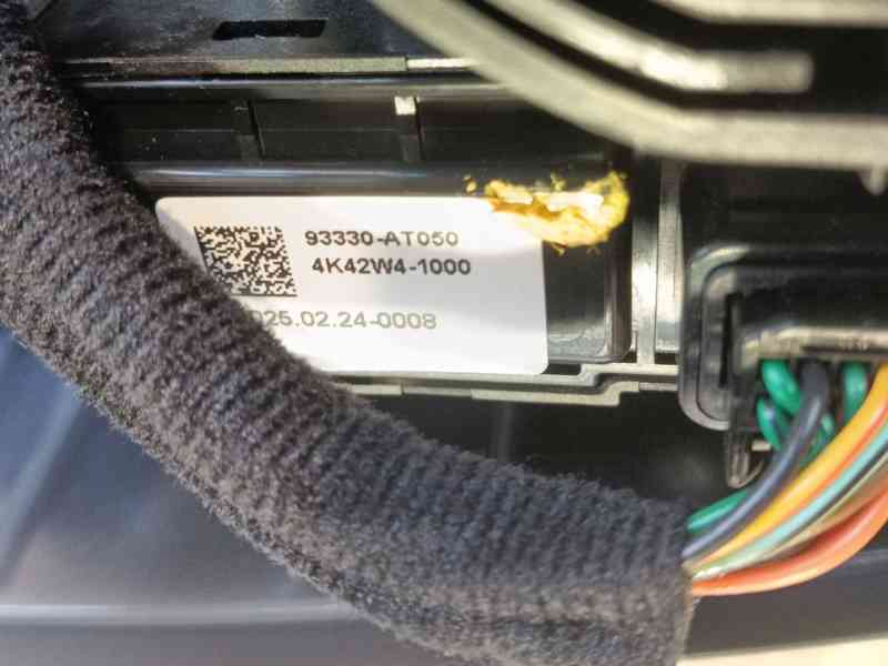 Recambio de consola central para kia niro ii (sg2) 1.6 gdi plug-in hybrd referencia OEM IAM   
