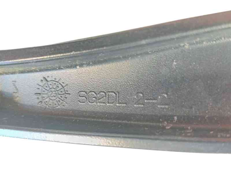 Recambio de brazo limpia delantero izquierdo para kia niro ii (sg2) 1.6 gdi plug-in hybrd referencia OEM IAM  SG2DL22 