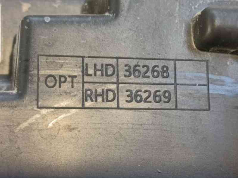 Recambio de faro derecho para kia niro ii (sg2) 1.6 gdi plug-in hybrd referencia OEM IAM 9806306580  