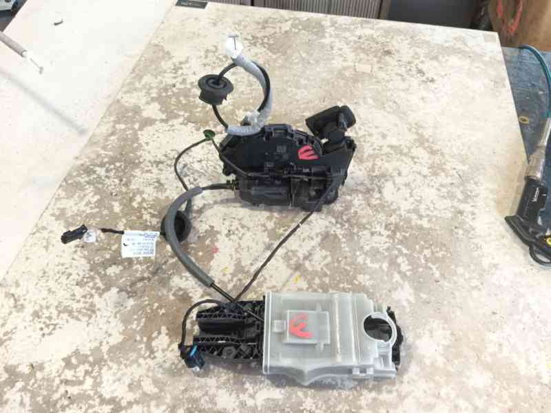 Recambio de cerradura puerta trasera izquierda para skoda fabia iv (pj3) 1.5 tsi referencia OEM IAM 5TA839015Q  