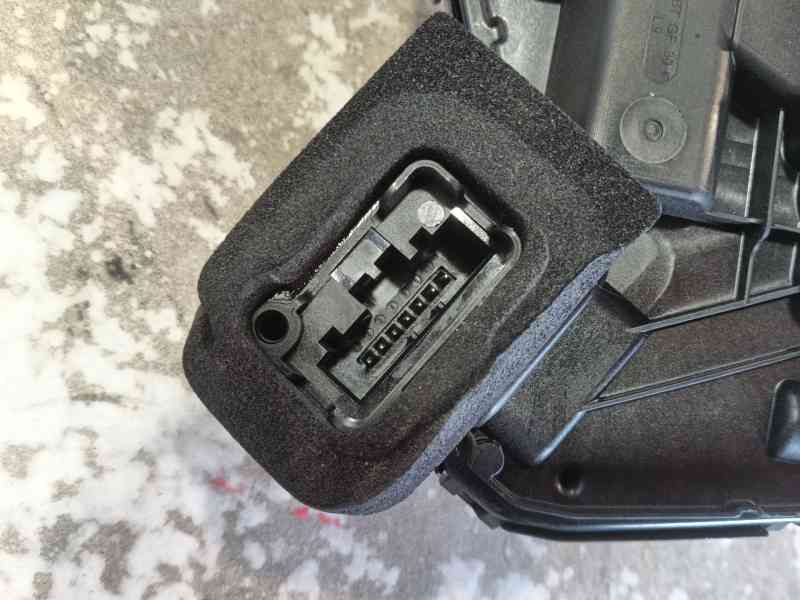 Recambio de cerradura puerta trasera izquierda para skoda fabia iv (pj3) 1.5 tsi referencia OEM IAM 5TA839015Q  