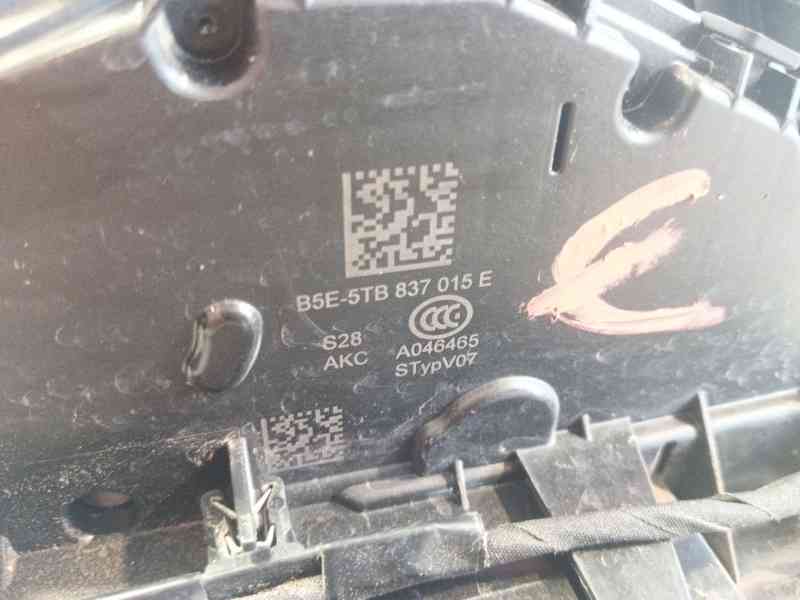 Recambio de cerradura puerta delantera izquierda para skoda fabia iv (pj3) 1.5 tsi referencia OEM IAM 5TB837015E  