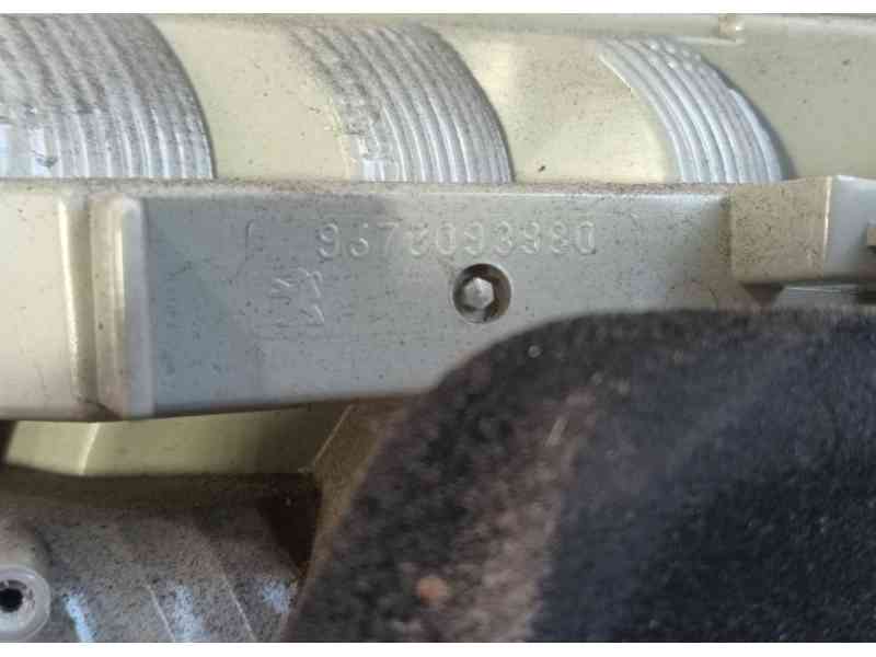 Recambio de piloto trasero izquierdo para peugeot 308 sw ii (lc_, lj_, lr_, lx_, l4_) 1.2 thp 130 referencia OEM IAM 9678093980 
