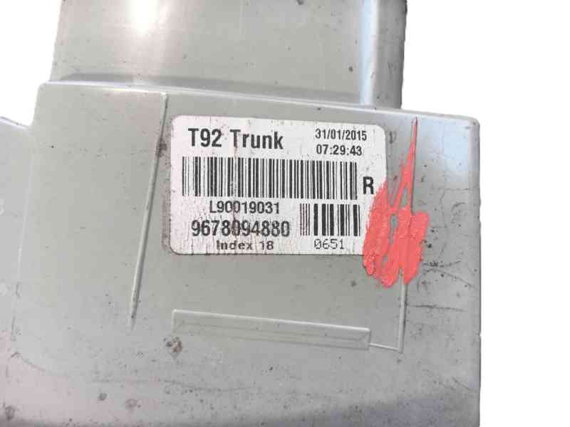 Recambio de piloto trasero derecho interior para peugeot 308 sw ii (lc_, lj_, lr_, lx_, l4_) 1.2 thp 130 referencia OEM IAM 9678