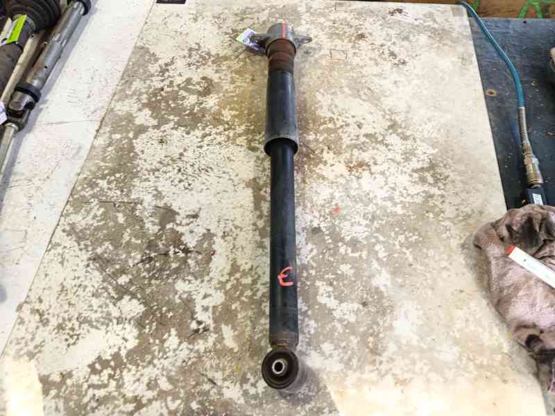 Recambio de amortiguador trasero izquierdo para skoda fabia iii (nj3) 1.2 tsi referencia OEM IAM   