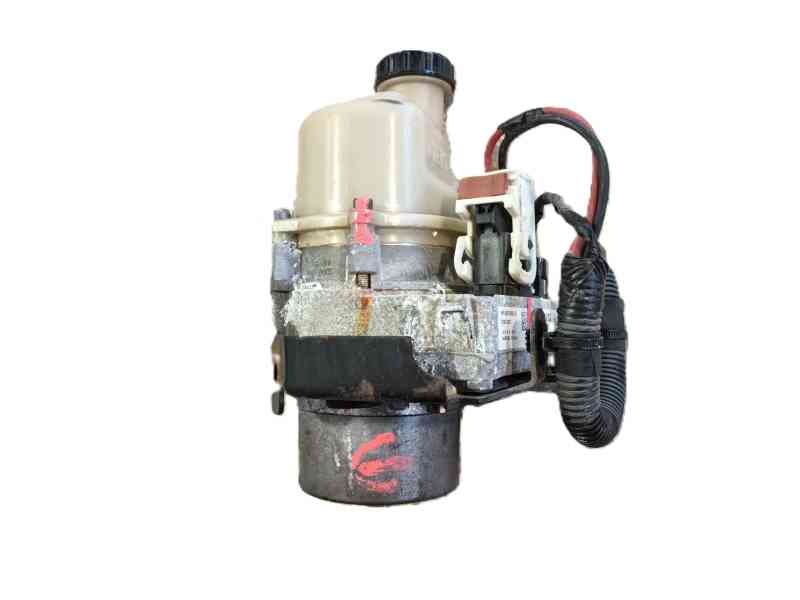 Recambio de bomba direccion para renault express furgoneta/monovolumen 1.5 blue dci 75 (f6aa) referencia OEM IAM   