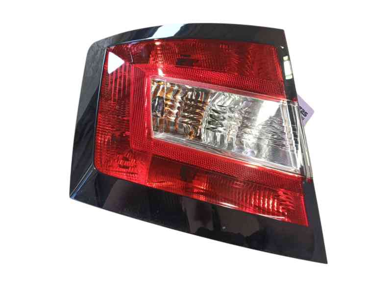 Recambio de piloto trasero izquierdo para skoda fabia iii (nj3) 1.2 tsi referencia OEM IAM 6V6945111 6V6945095 
