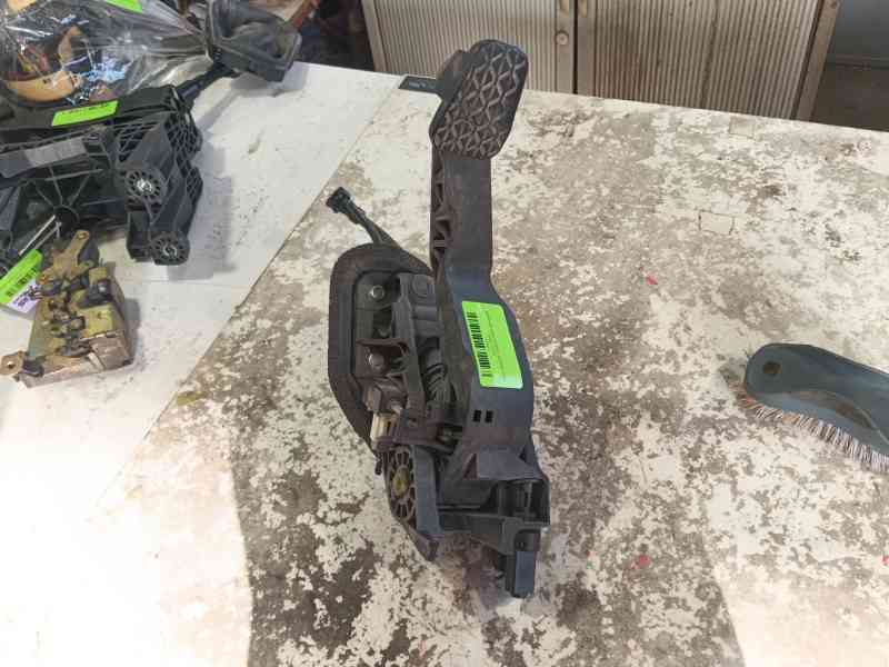 Recambio de pedal freno para ford transit courier b460 monospace 1.5 tdci referencia OEM IAM   
