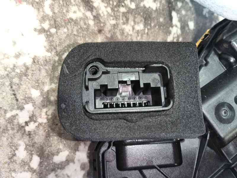 Recambio de cerradura puerta delantera izquierda para seat ateca (kh7, khp) 1.0 tsi referencia OEM IAM 5TB837015E  