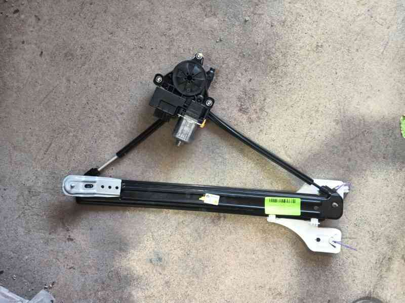 Recambio de elevalunas trasero derecho para seat ateca (kh7, khp) 1.0 tsi referencia OEM IAM 575839462A  