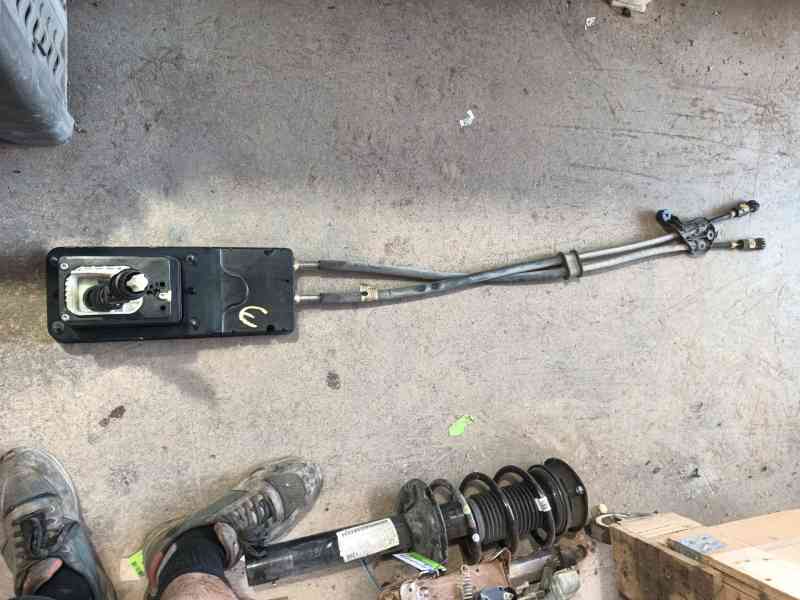 Recambio de varillaje cambio para peugeot 308 sw ii (lc_, lj_, lr_, lx_, l4_) 1.2 thp 130 referencia OEM IAM   