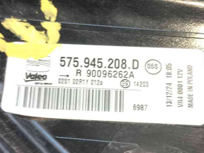 Recambio de piloto trasero derecho para seat ateca (kh7, khp) 1.0 tsi referencia OEM IAM 575945096E  