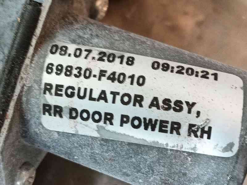 Recambio de elevalunas trasero derecho para toyota c-hr (_x1_) 1.8 hybrid (zyx10_, zyx11_) referencia OEM IAM 69830F4010  