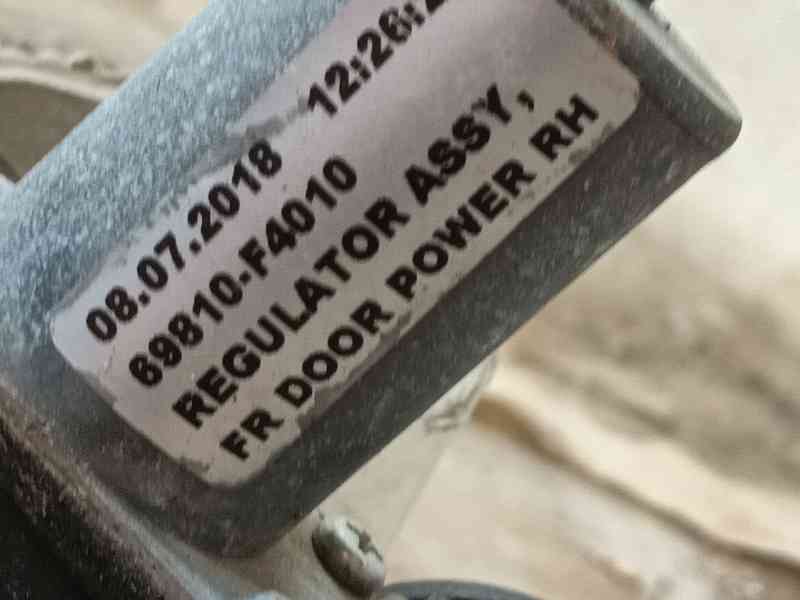 Recambio de elevalunas delantero derecho para toyota c-hr (_x1_) 1.8 hybrid (zyx10_, zyx11_) referencia OEM IAM 69810F4010  