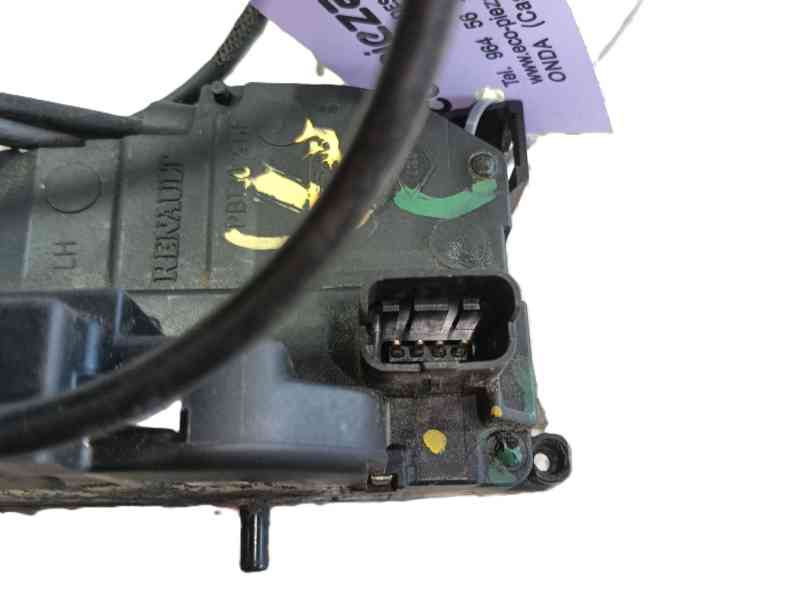 Recambio de cerradura puerta trasera izquierda para renault megane iii hatchback (bz0/1_, b3_) 1.5 dci referencia OEM IAM 825030
