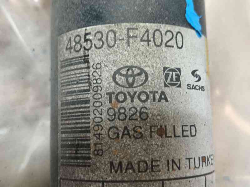 Recambio de amortiguador trasero derecho para toyota c-hr (_x1_) 1.8 hybrid (zyx10_, zyx11_) referencia OEM IAM   