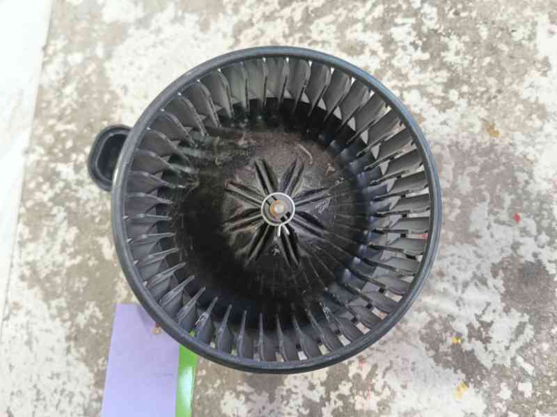 Recambio de motor calefaccion para kia niro ii (sg2) 1.6 gdi plug-in hybrd referencia OEM IAM   