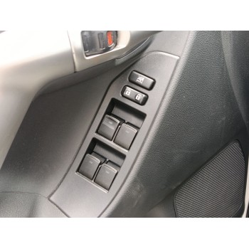 MANDO ELEVALUNAS DELANTERO IZQUIERDO 8404005050 