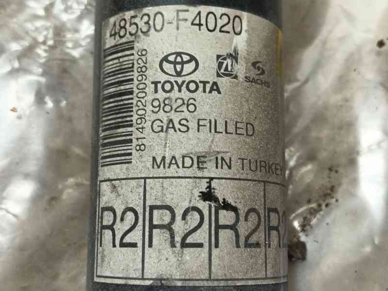 Recambio de amortiguador trasero izquierdo para toyota c-hr (_x1_) 1.8 hybrid (zyx10_, zyx11_) referencia OEM IAM   