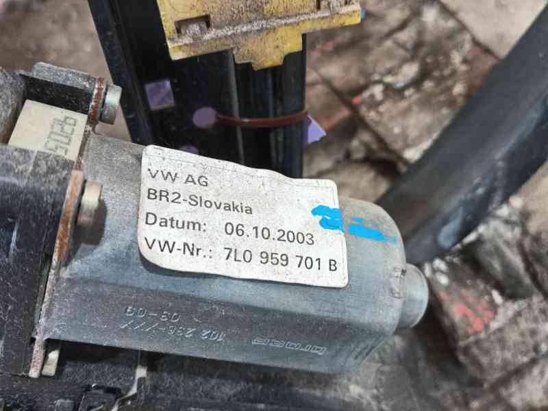 Recambio de elevalunas delantero izquierdo para volkswagen touareg (7la, 7l6, 7l7) 5.0 v10 tdi referencia OEM IAM 0 / 7L0837461F