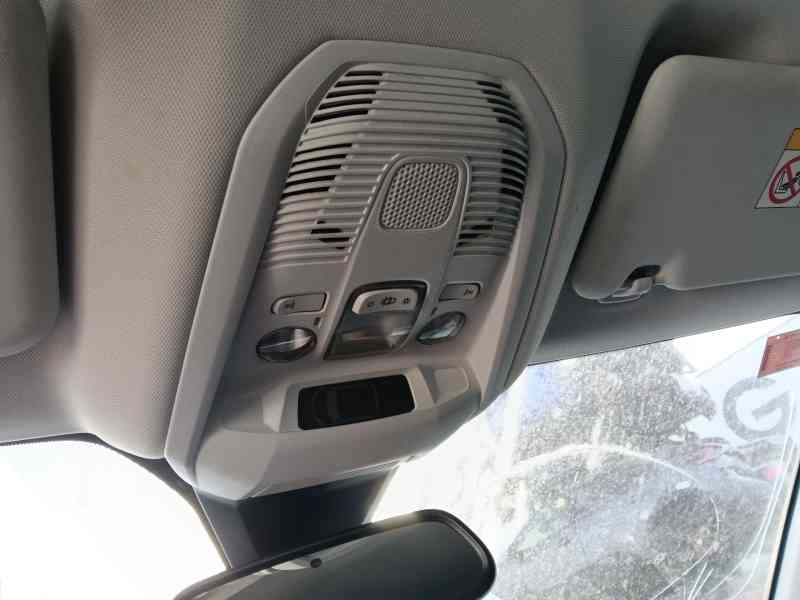 Recambio de luz interior delantera central para peugeot 3008 ii suv (mc_, mr_, mj_, m4_) 1.5 bluehdi 130 referencia OEM IAM 9678