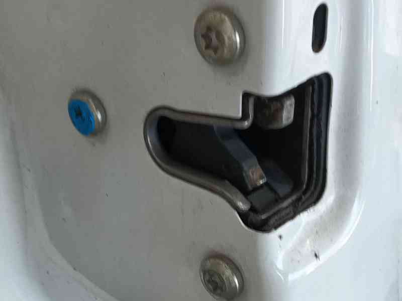 Recambio de puerta delantera izquierda para opel astra h station wagon (a04) 1.7 cdti (l35) referencia OEM IAM 13208421  