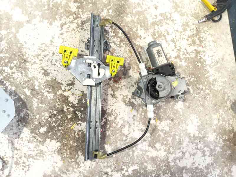 Recambio de elevalunas trasero derecho para nissan qashqai i (j10, nj10) 2.0 dci referencia OEM IAM 82700JD40A  