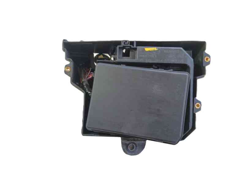 Recambio de caja reles / fusibles para dacia sandero iii 1.0 tce 90 referencia OEM IAM   