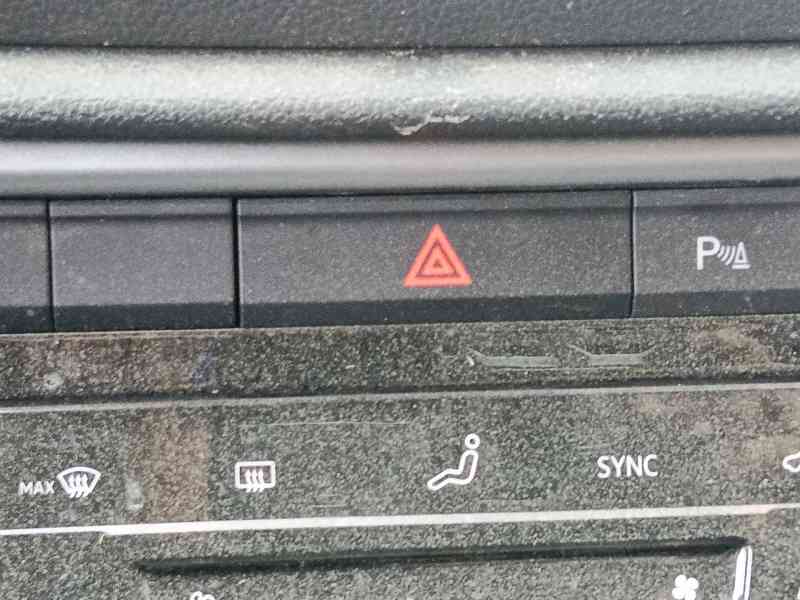Recambio de warning para volkswagen t-roc (a11, d11) 2.0 tdi scr referencia OEM IAM 2GA953509ECU  