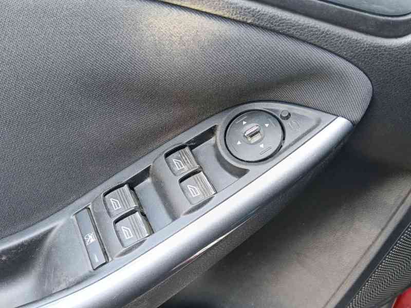 Recambio de mando elevalunas delantero izquierdo para ford focus iii 1.0 ecoboost referencia OEM IAM 2033890  
