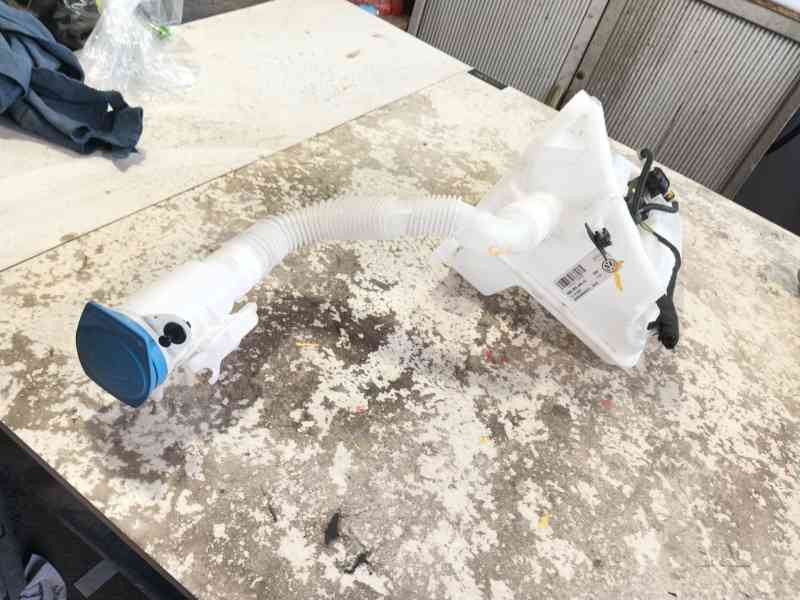 Recambio de deposito limpia para seat ateca (kh7, khp) 1.0 tsi referencia OEM IAM 5Q0955453BC  