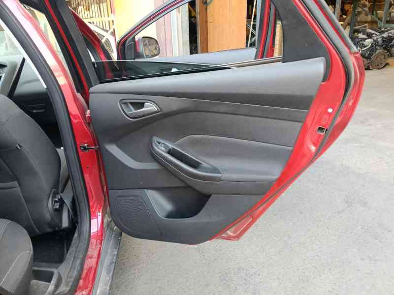 Recambio de guarnecido puerta trasera derecha para ford focus iii 1.0 ecoboost referencia OEM IAM   