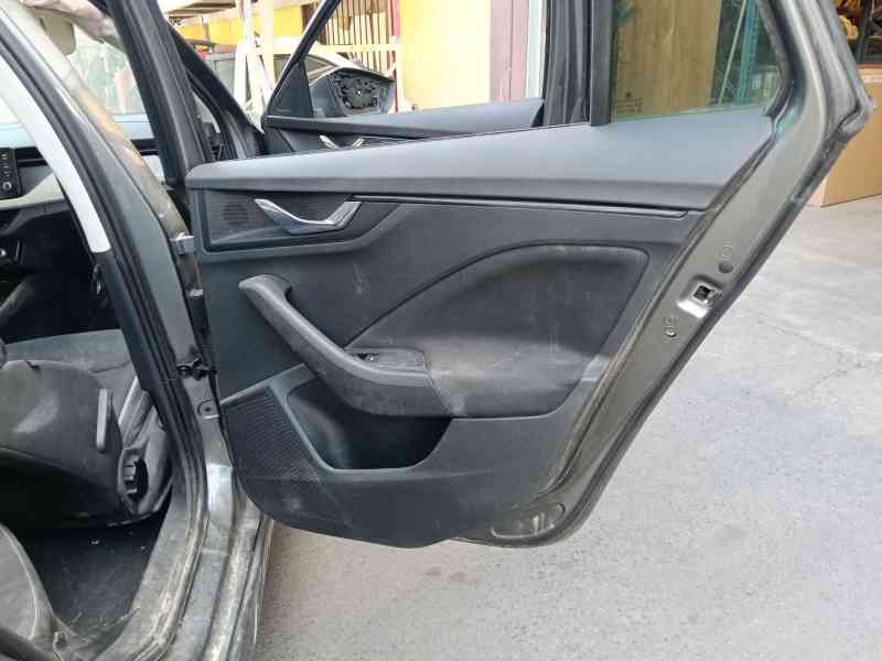 Recambio de guarnecido puerta trasera derecha para skoda kamiq (nw4) 1.0 tsi referencia OEM IAM   
