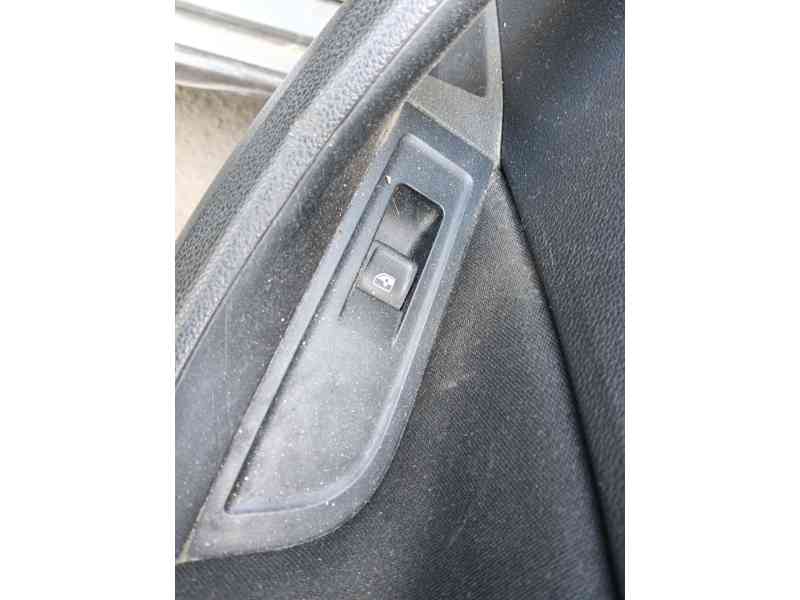 Recambio de mando elevalunas trasero derecho para skoda kamiq (nw4) 1.0 tsi referencia OEM IAM 5G0959855KWHS  
