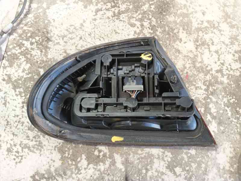 Recambio de piloto trasero derecho para opel tigra (s93) 1.4 16v (f07) referencia OEM IAM   