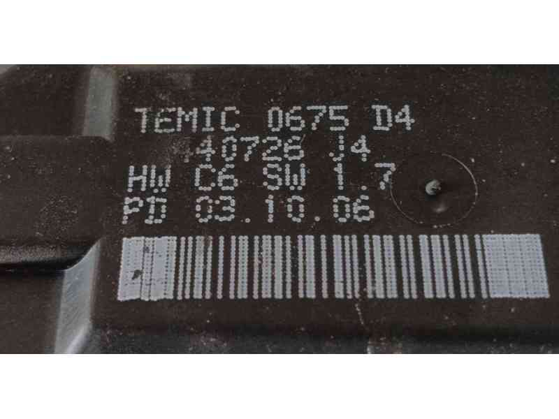 Recambio de elevalunas delantero izquierdo para renault grand scénic ii (jm0/1_) 1.9 dci (jm14) referencia OEM IAM 8201010937  