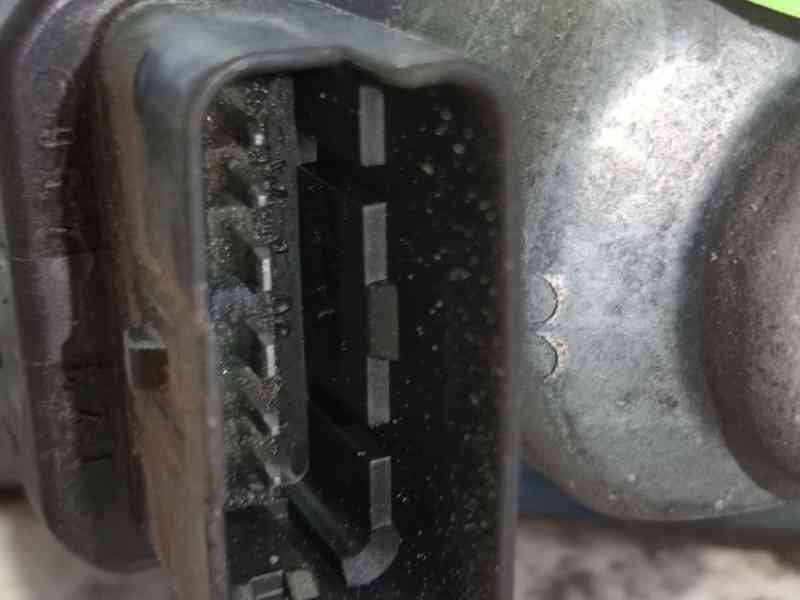 Recambio de elevalunas trasero izquierdo para renault grand scénic ii (jm0/1_) 1.9 dci (jm14) referencia OEM IAM 8201010935  