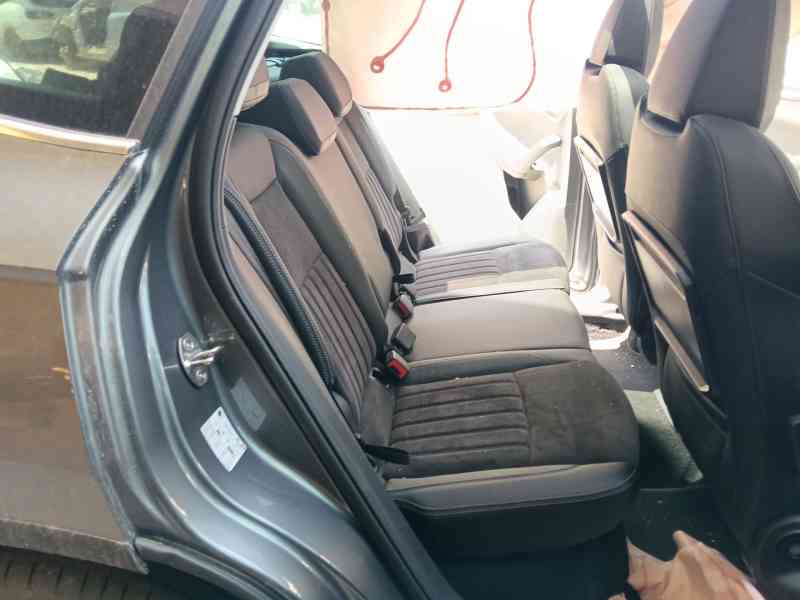 Recambio de asientos traseros para skoda karoq (nu7, nd7) 1.5 tsi referencia OEM IAM   