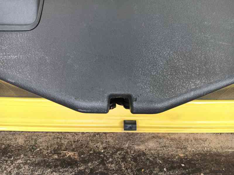 Recambio de porton trasero para seat ibiza ii (6k1) 1.4 i referencia OEM IAM   